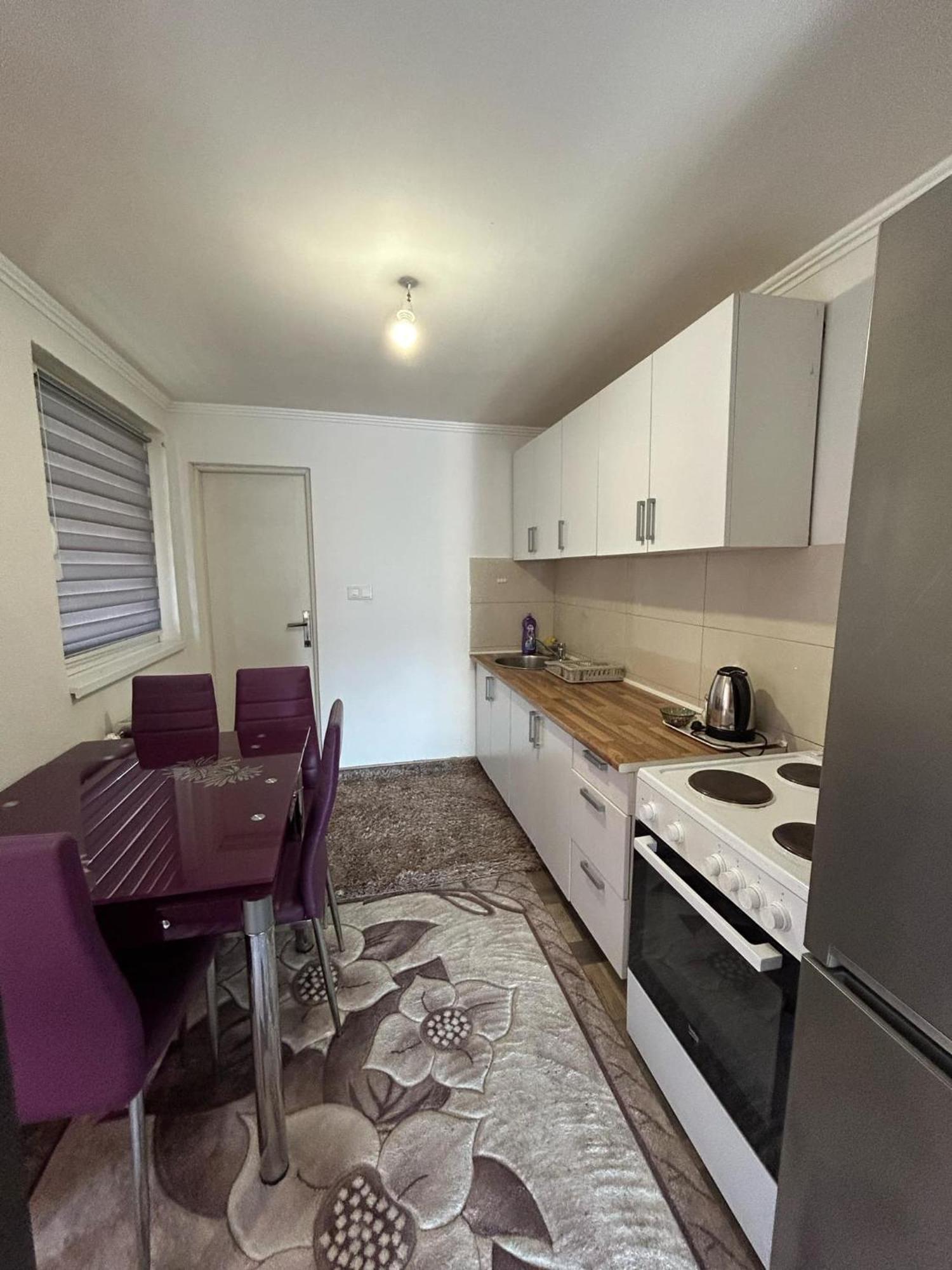 Apartman Leila 2 *